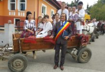 De Sf. Marie Mică în localitatea Bărbăteşti-Vâlcea are loc festivalul dansului vâlcean ”Brâul de aur”!