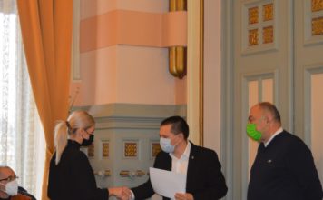 Sportivii doljeni care au excelat la competițiile naționale și internaționale în anul 2021 și antrenorii acestora au fost premiați în cadrul unui eveniment organizat cu susținerea financiară a Consiliului Județean (CJ) Dolj, festivitatea având loc luni, la sediul instituției