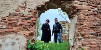 MONUMENTALIST = Dragoș ANDREESCU, graphic designer-ul care redescoperă monumentele din Oltenia pentru că acolo unde unii văd cărămizi el vede istorie