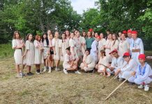 Festivalul Cultural Dealul Muierii, aflat la cea de-a 2-a ediție, s-a desfășurat pe raza a 21 de localități din județele: Gorj, Dolj și Vâlcea
