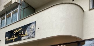 S-a deschis cea de-a doua florărie „Trandafirii Veseli”. Aceasta se află în cartierul Brazda lui Novac, vis-a-vis de restaurantul La Rocca!